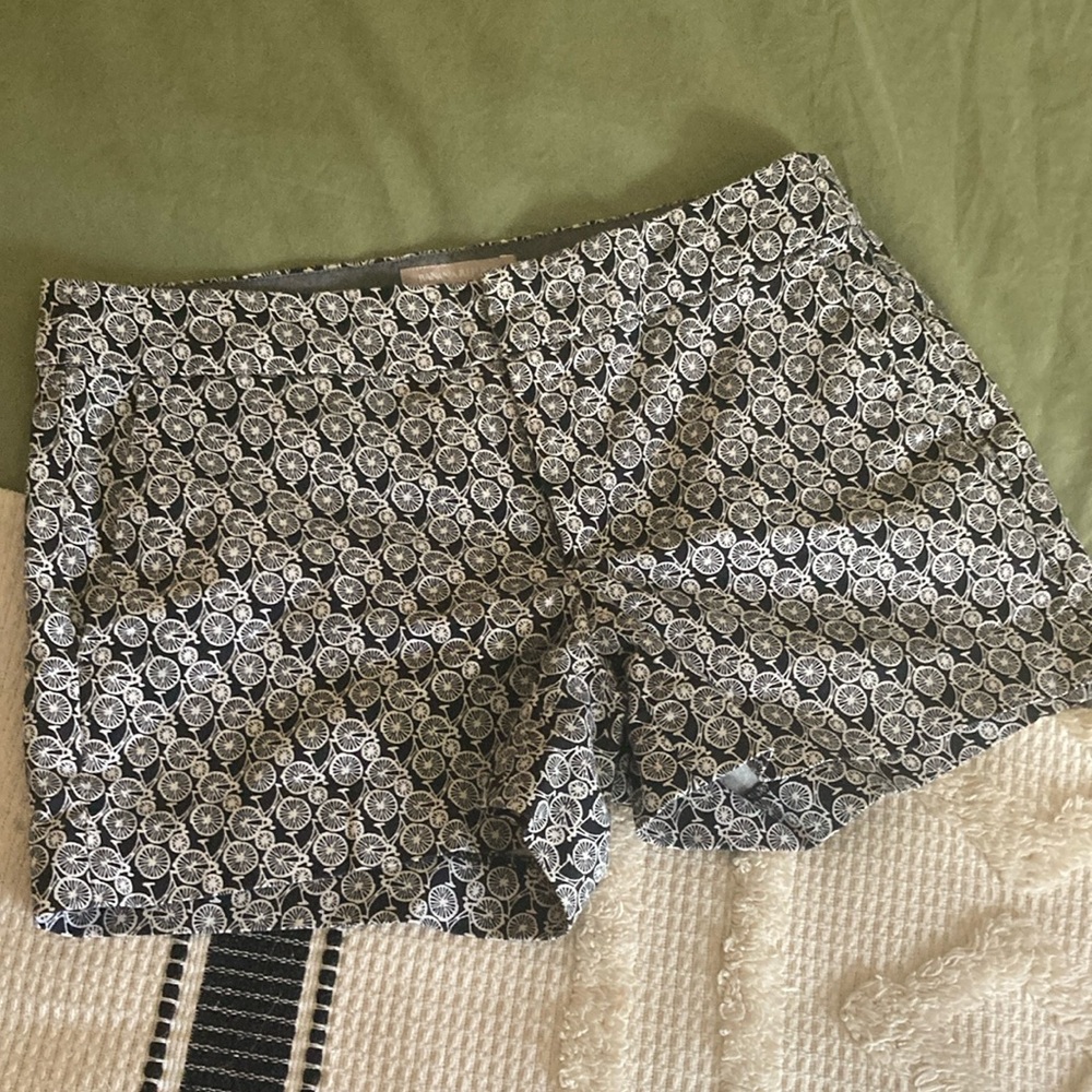 Banana Republic Black and White Bike Print Women's Shorts